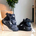 Botas Jordan Cierre Mágico! Deportivo, ajuste rápido y máxima comodidad.Envío Gratis Pago al recibir -